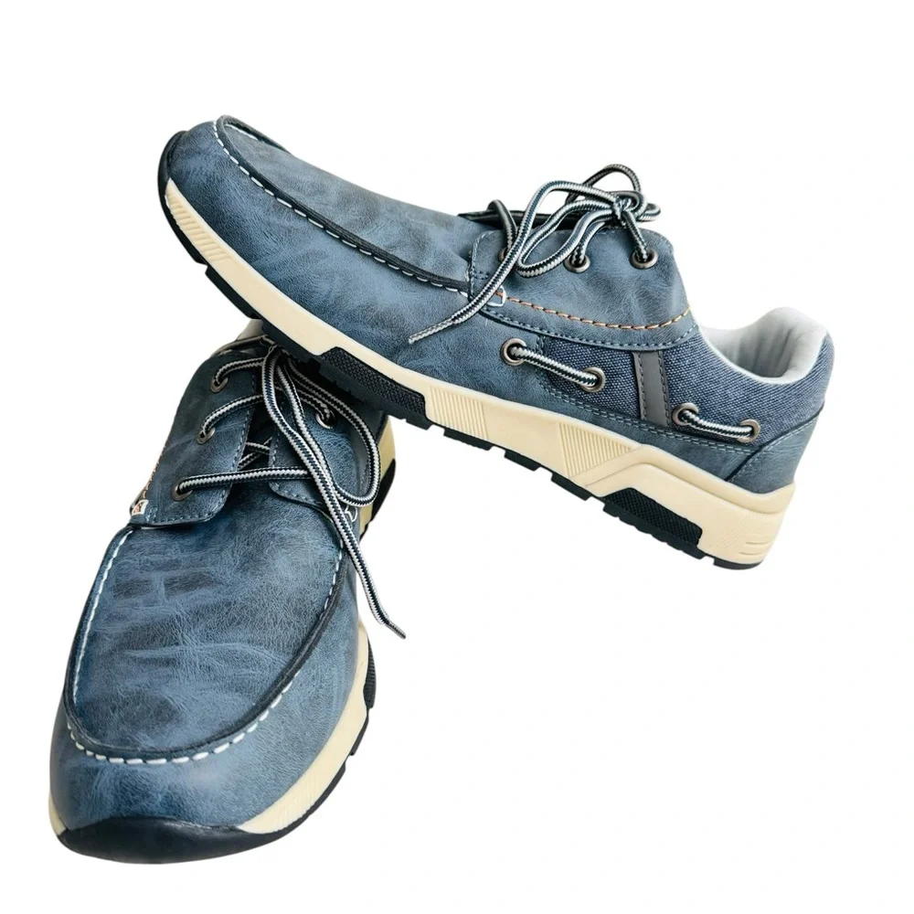 NWOB Men’s Boat Shoes Size 44 Blue Lace Up Casual Deck Comfort Sneakers